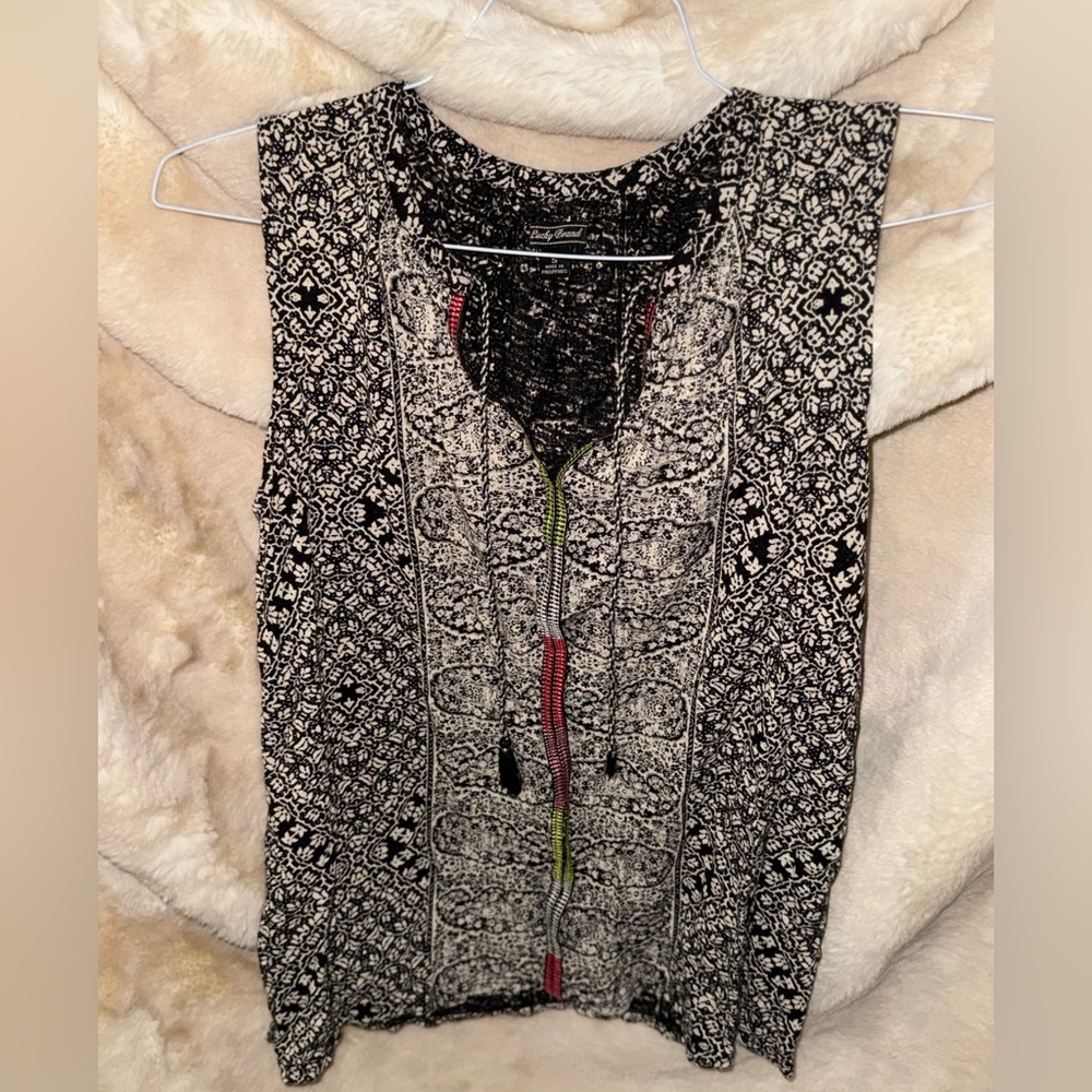 Lucky Brand Black and White Patterned Blouse